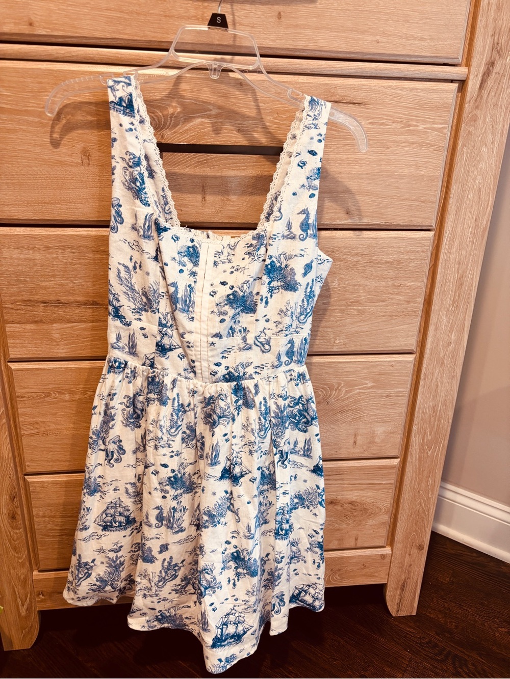 Avec Les Filles Blue and White Printed Sundress - Sleeveless Women's Dress